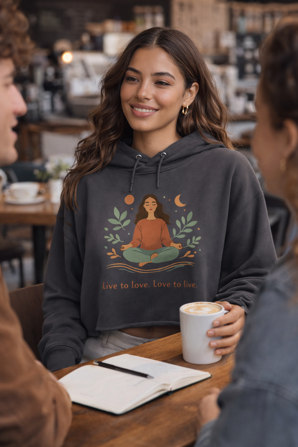 LIVE TO LOVE - Crop Hoodie